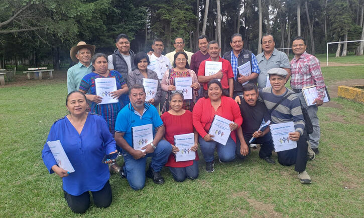 Promoción de estudiantes graduados de la Escuela de Cocodes